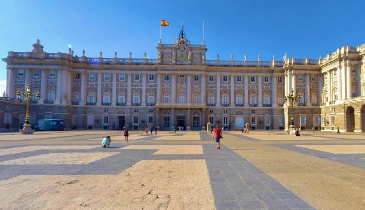Apartamentos Torr Av America - Lopez De Hoyos - Chamartin Madrid 0*,
