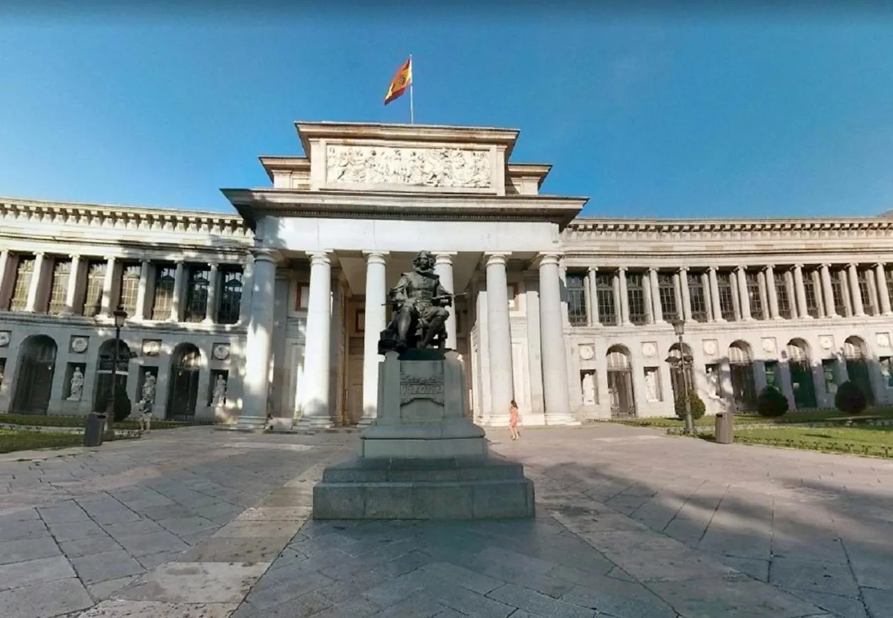 Apartamentos Torr Av America - Lopez De Hoyos - Chamartin Madrid Spain