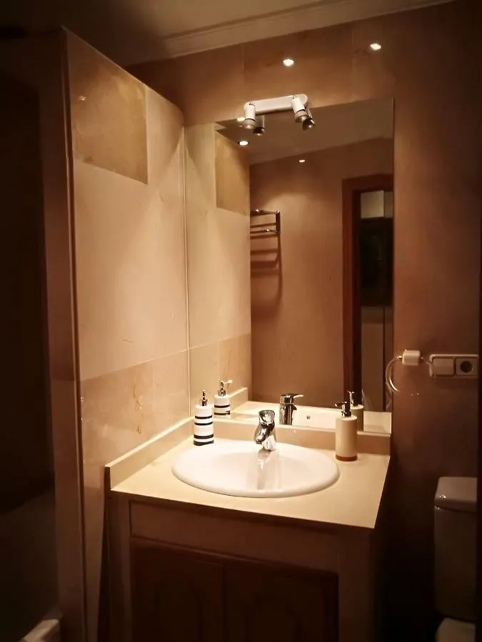 Apartamentos Torr Av America - Lopez De Hoyos - Chamartin Madrid Apartment