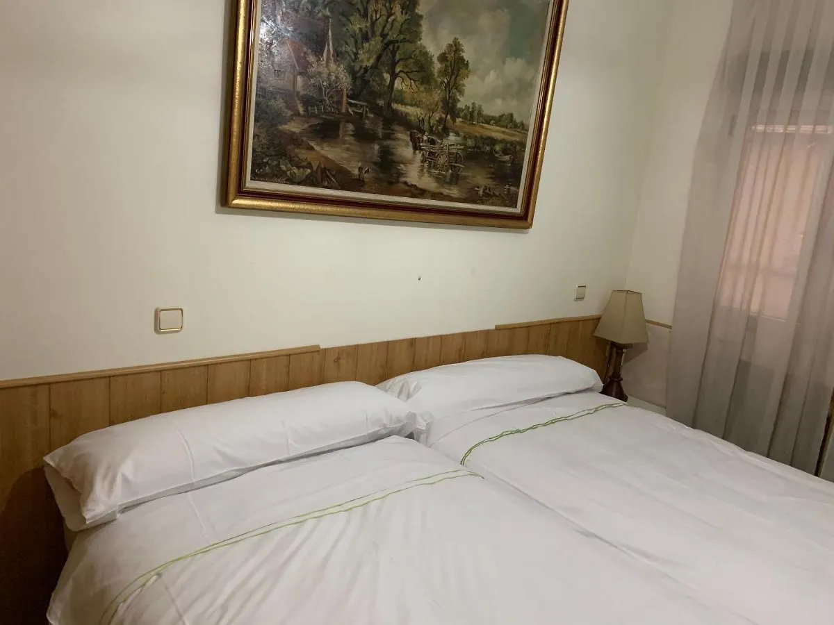 Apartment Apartamentos Torr Av America - Lopez De Hoyos - Chamartin Madrid