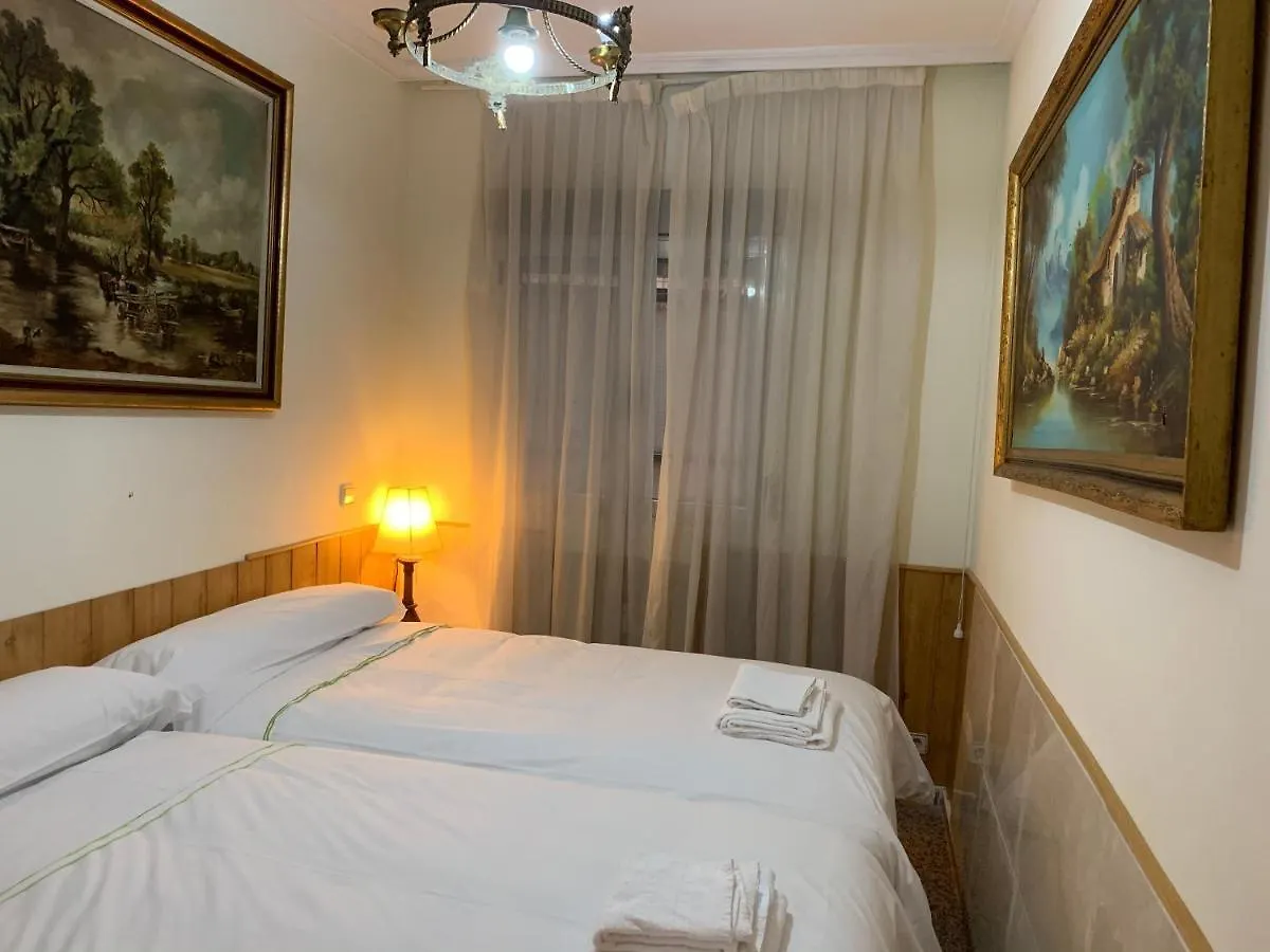 Apartamentos Torr Av America - Lopez De Hoyos - Chamartin Madrid 0*,  Spain